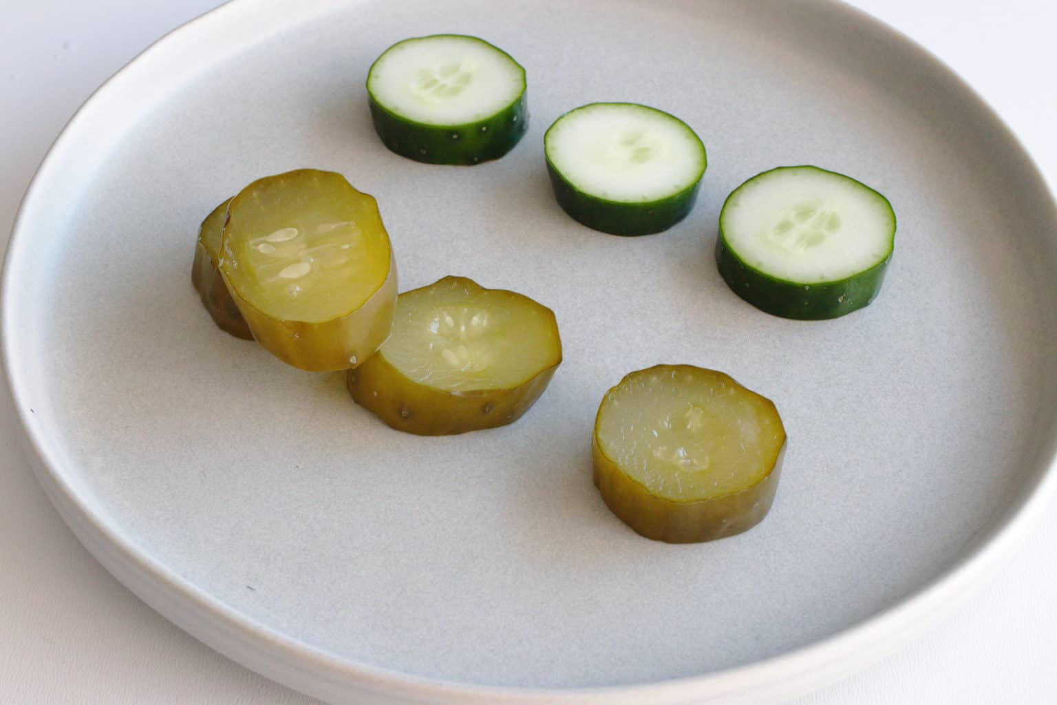 Easy homemade fermented pickles