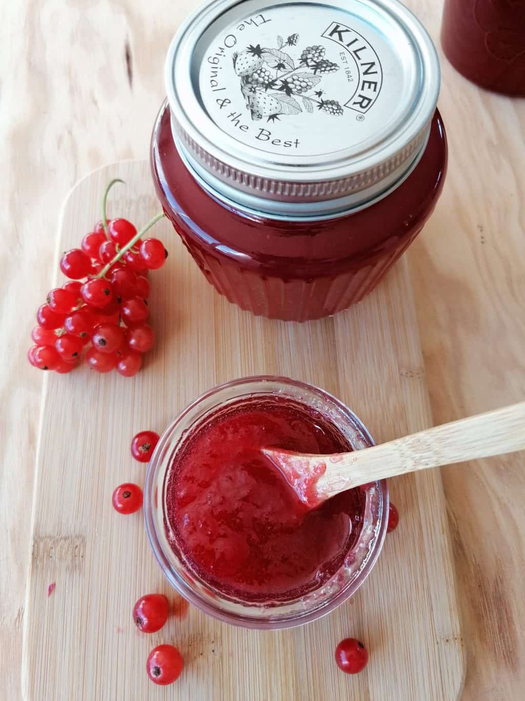 How to make Redcurrant jam